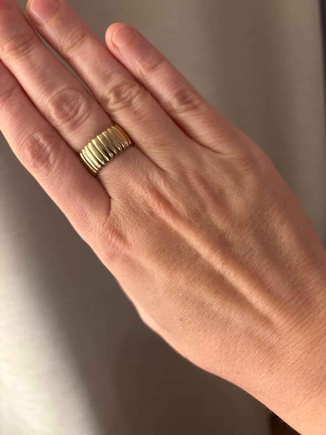 Customer photo review of Ameli Ring