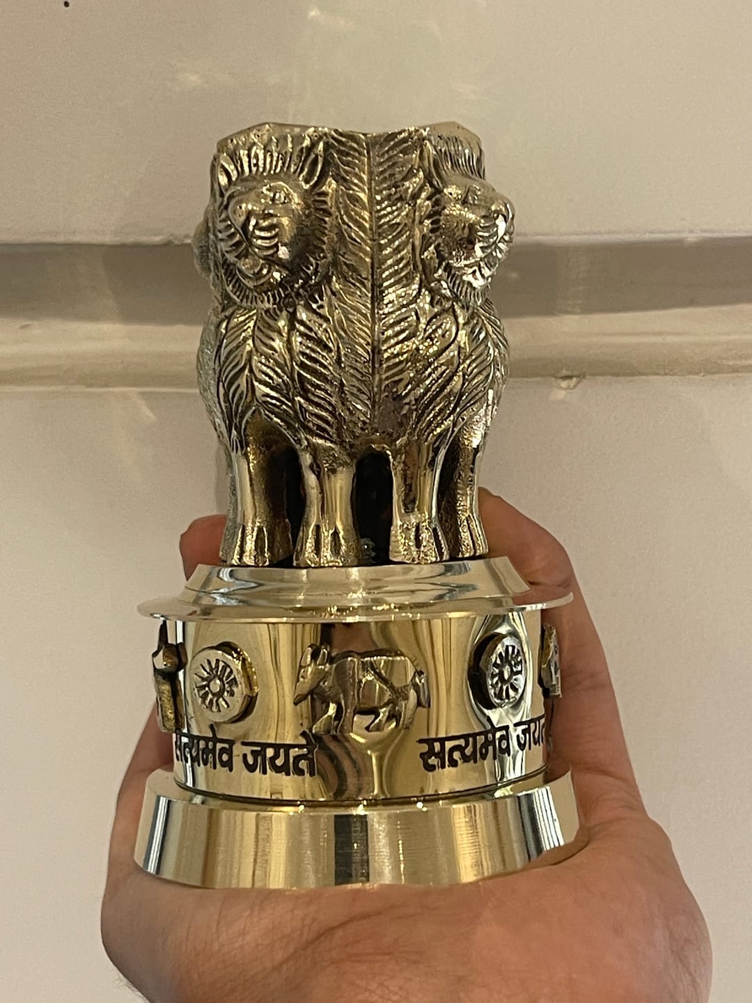Customer photo review of Brass Ashoka Stambh Idol Vastu Remedy for Authority, Recognition and Government Support for Home, Office Desk and Institutional Spaces | 3 - 7 inch |