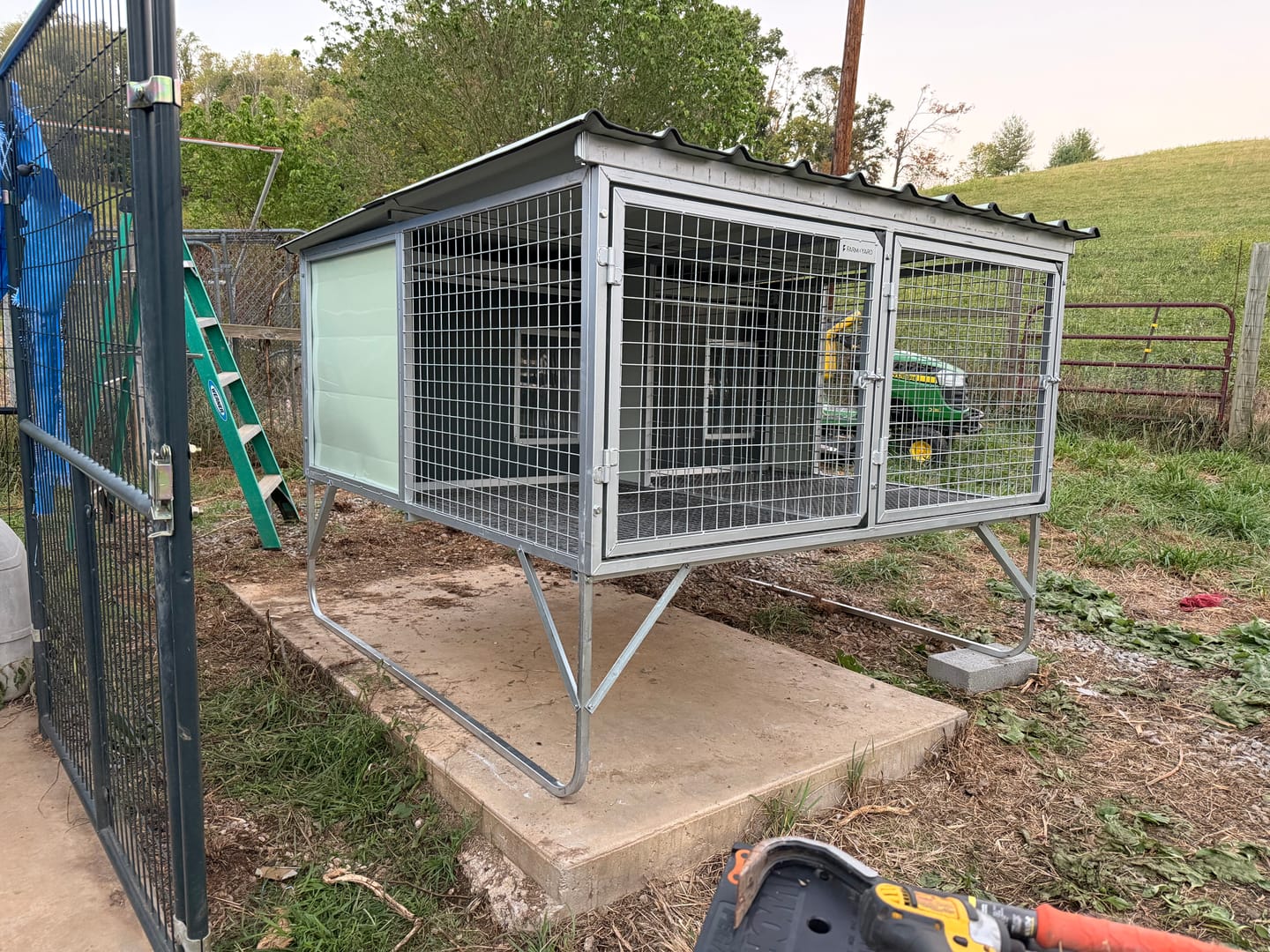 Customer photo review of "Aussie Dog Kennels" Raised Dog Kennel