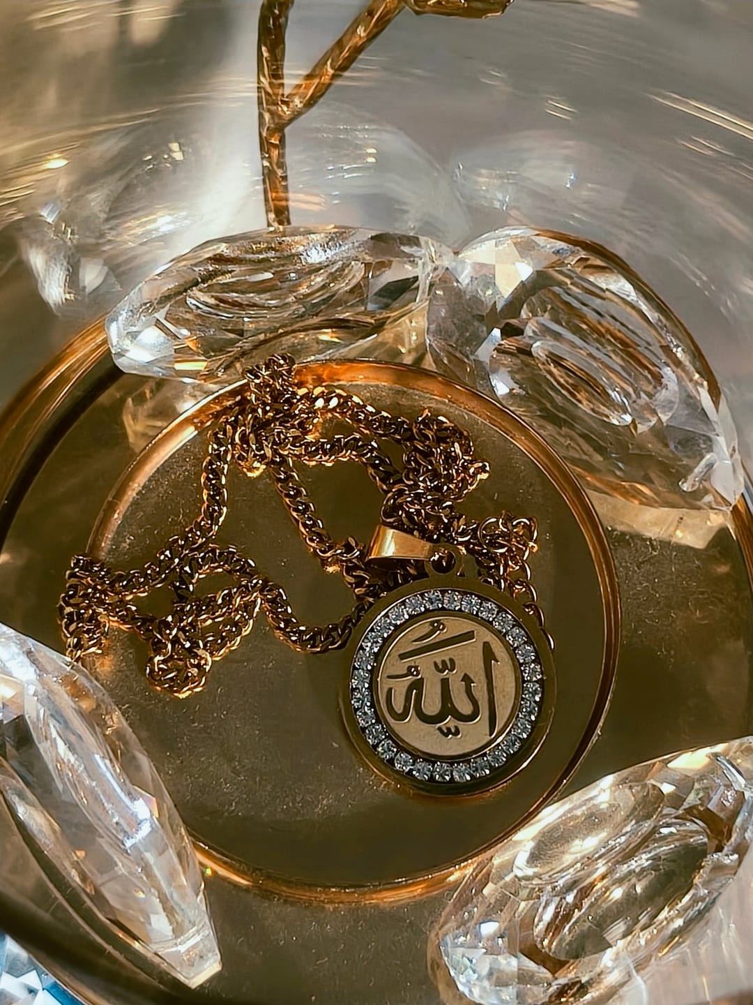 Customer photo review of HilalHaven Praise Scroll Allah Unbroken Cursive Table Plaque — Mirror Acrylic Wood Backed Desktop Ornament