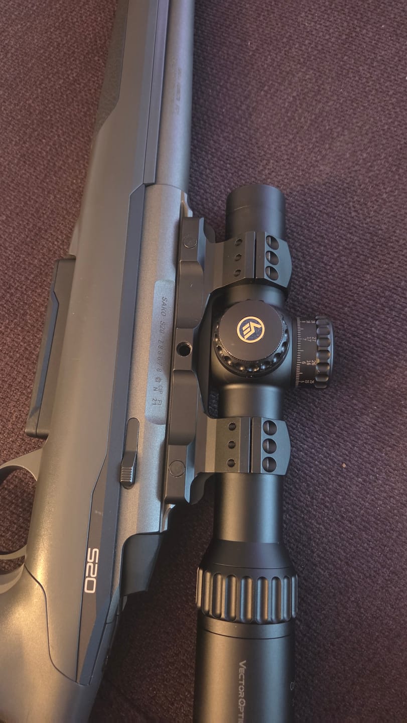Customer photo review of Vector Optics XASR-3012 X-Accu Blockmontage für 30mm Tubus, 21mm Picatinny, h= 35mm