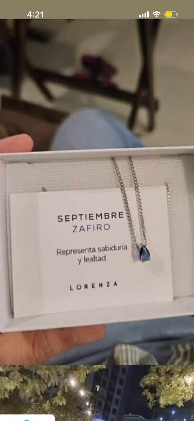 Customer photo review of Collar Birthstone Gota Plateado