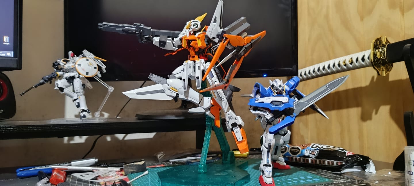 Customer photo review of MG 1/100 GUNDAM KYRIOS - Model Kit Articulado - Bandai