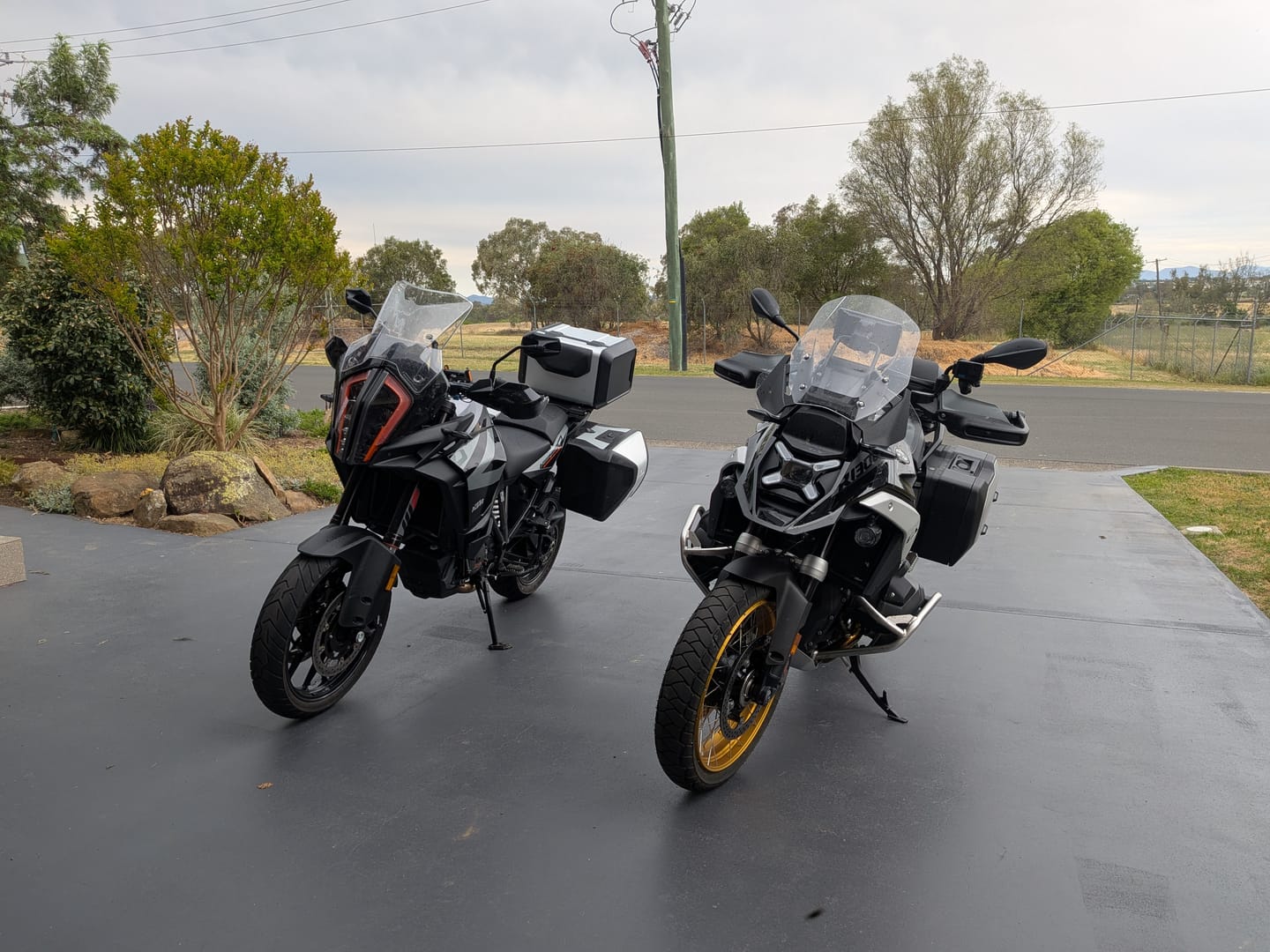 Customer photo review of KTM 1290 Super Adventure S / T 2017-20 Radiator Guard