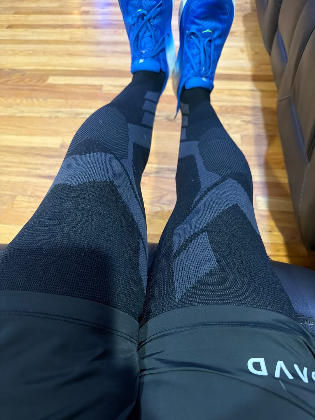 Customer photo review of Compression Sleeves V2 for Knees and Legs