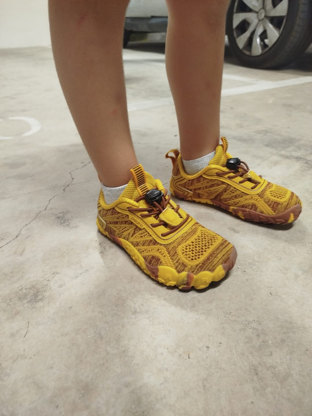Customer photo review of Niños Active II Pro - Zapatos Barefoot