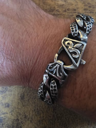 Customer's silver Battle Steel bracelet with a chunky chain design worn on a person's wrist.