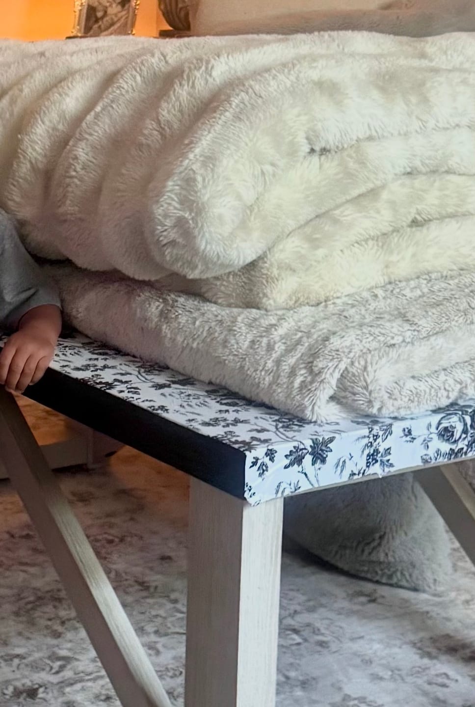 Customer photo review of Extreme Ultra Cloud Ancient Scroll Blanket