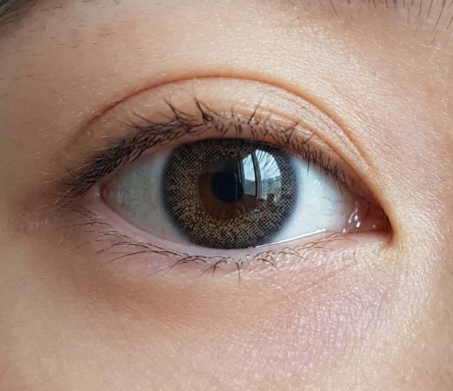 Customer photo review of Bunny 3Color Grey (2Pcs) 6 Month Contact Lenses