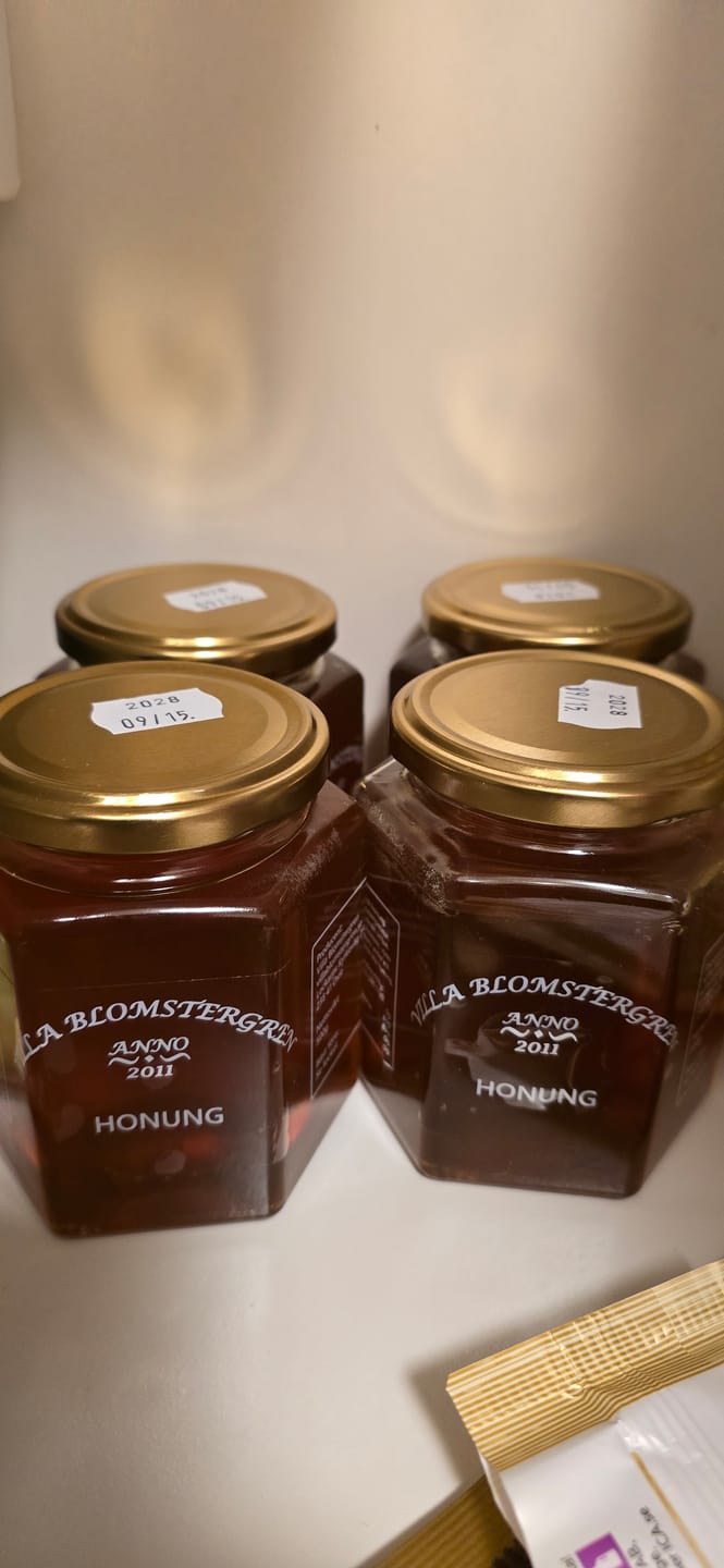 Customer photo review of Flytande honung 2 kg (4×500 g) – Svensk RAW honung