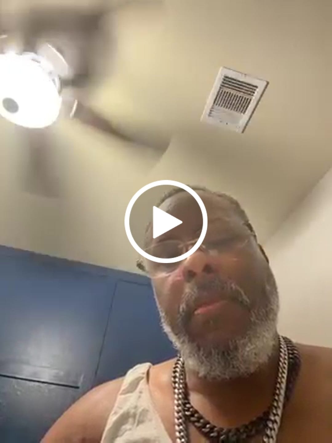 Customer video review of Men’s Healthy Hair & Beard Starter Kit