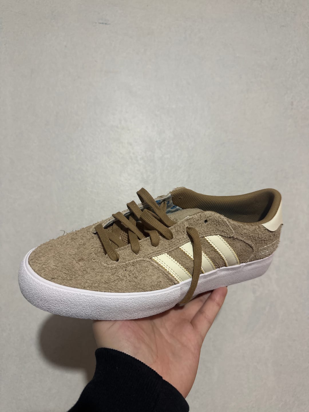 Customer photo review of adidas - Matchbreak Super Cardboard IE3136