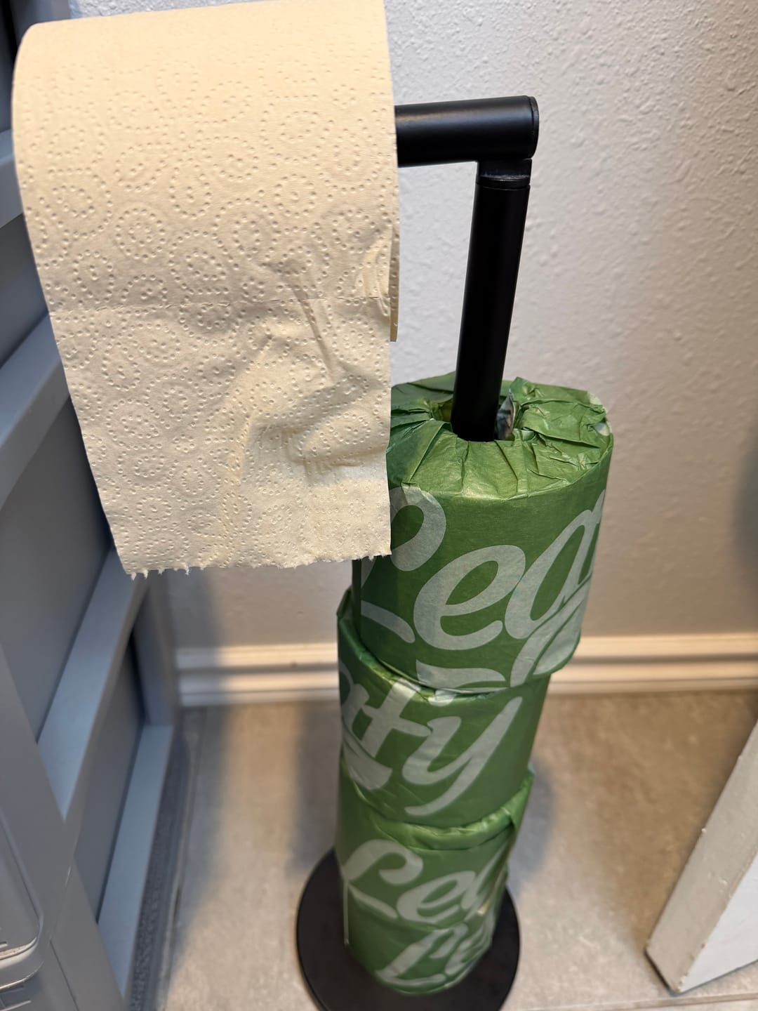 Customer photo review of Leafy EarthCloud Premium Bamboo - 24 rolls 3 ply