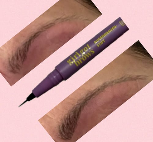 Reviewer's Tiny Tip Augenbrauenstift in Lila neben zwei Nahaufnahmen von natürlich gezeichneten Augenbrauen.