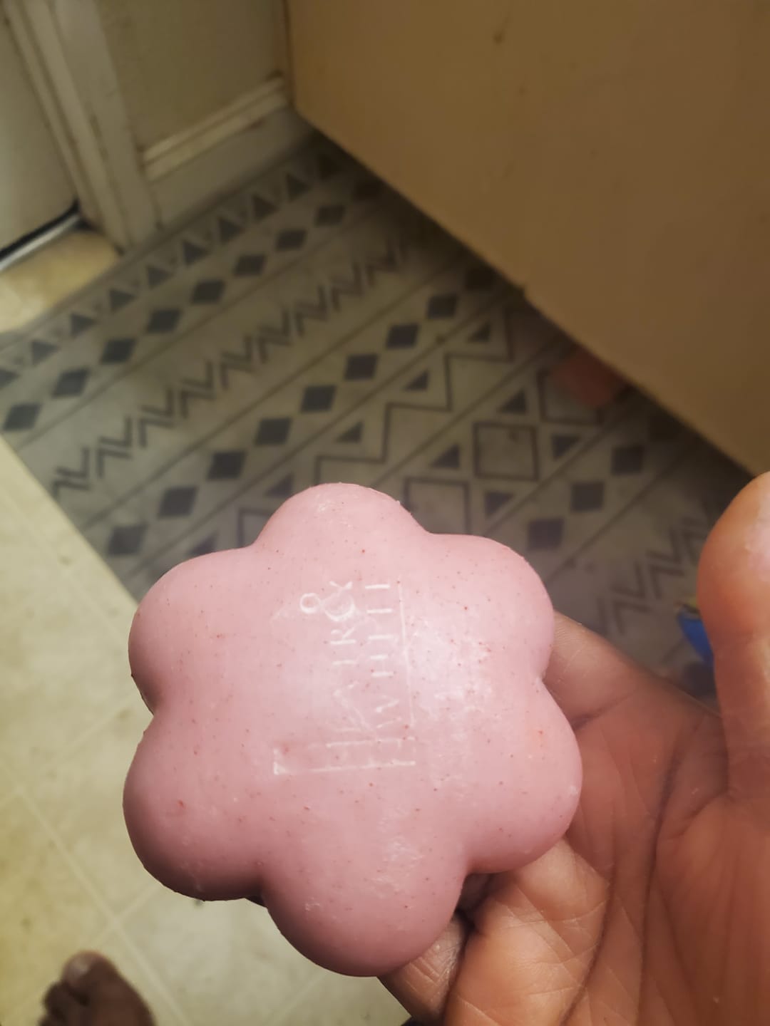 Customer photo review of So White Exfoliating Soap Bar 200g