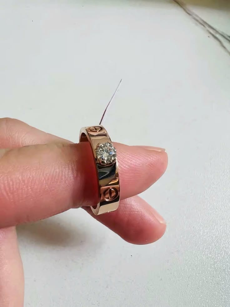 Customer photo review of Small Love Solitaire 1 Diamond Ring