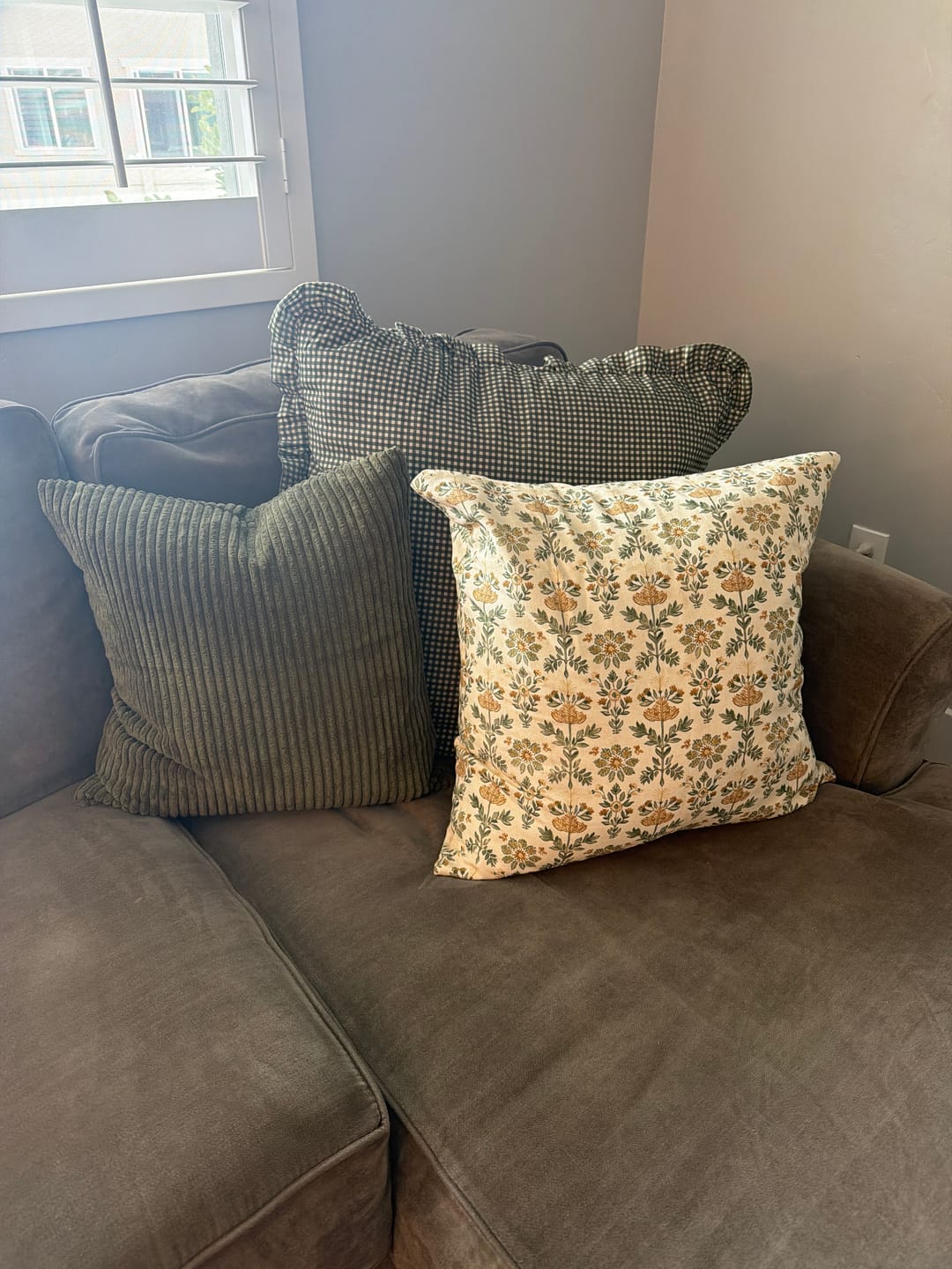 Customer photo review of Fannie - 18" | 22"