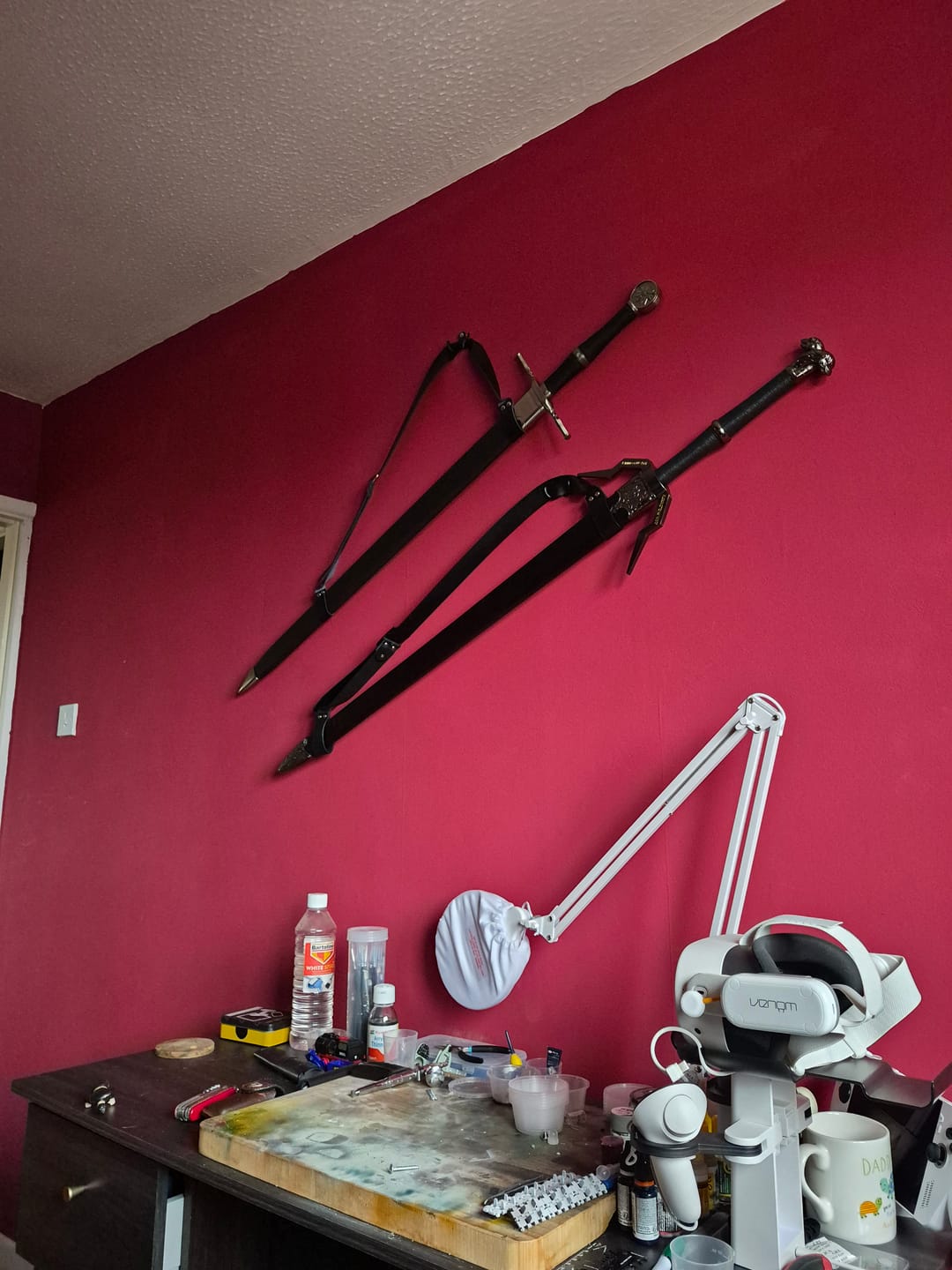 Customer photo review of The Witcher Metal Sword Steel Wolf Pommel DAMAGED PLAQUE