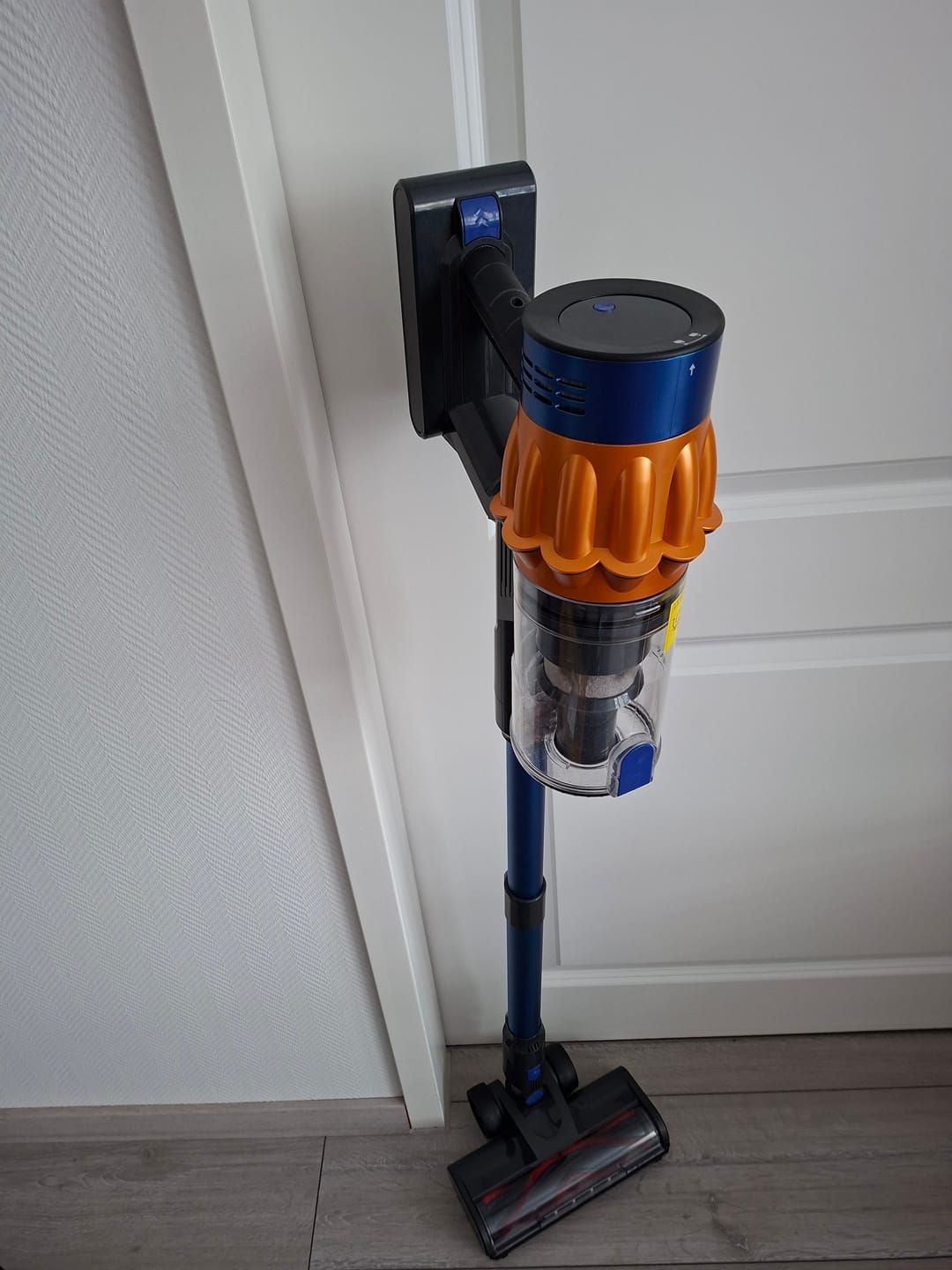 Customer photo review of Dripl UltraVac Akku-Staubsauger