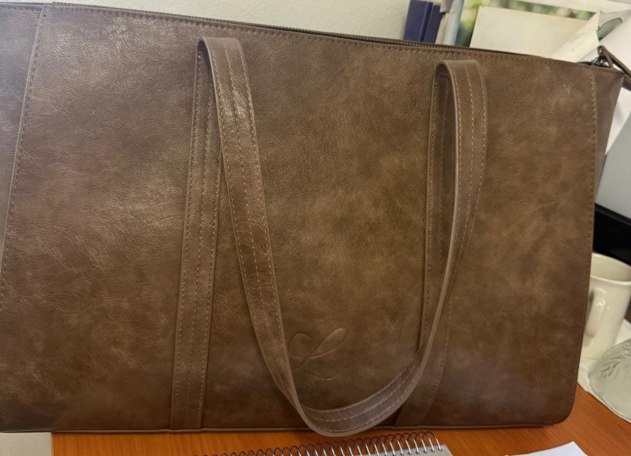 Customer photo review of Bolso Notebook Icons