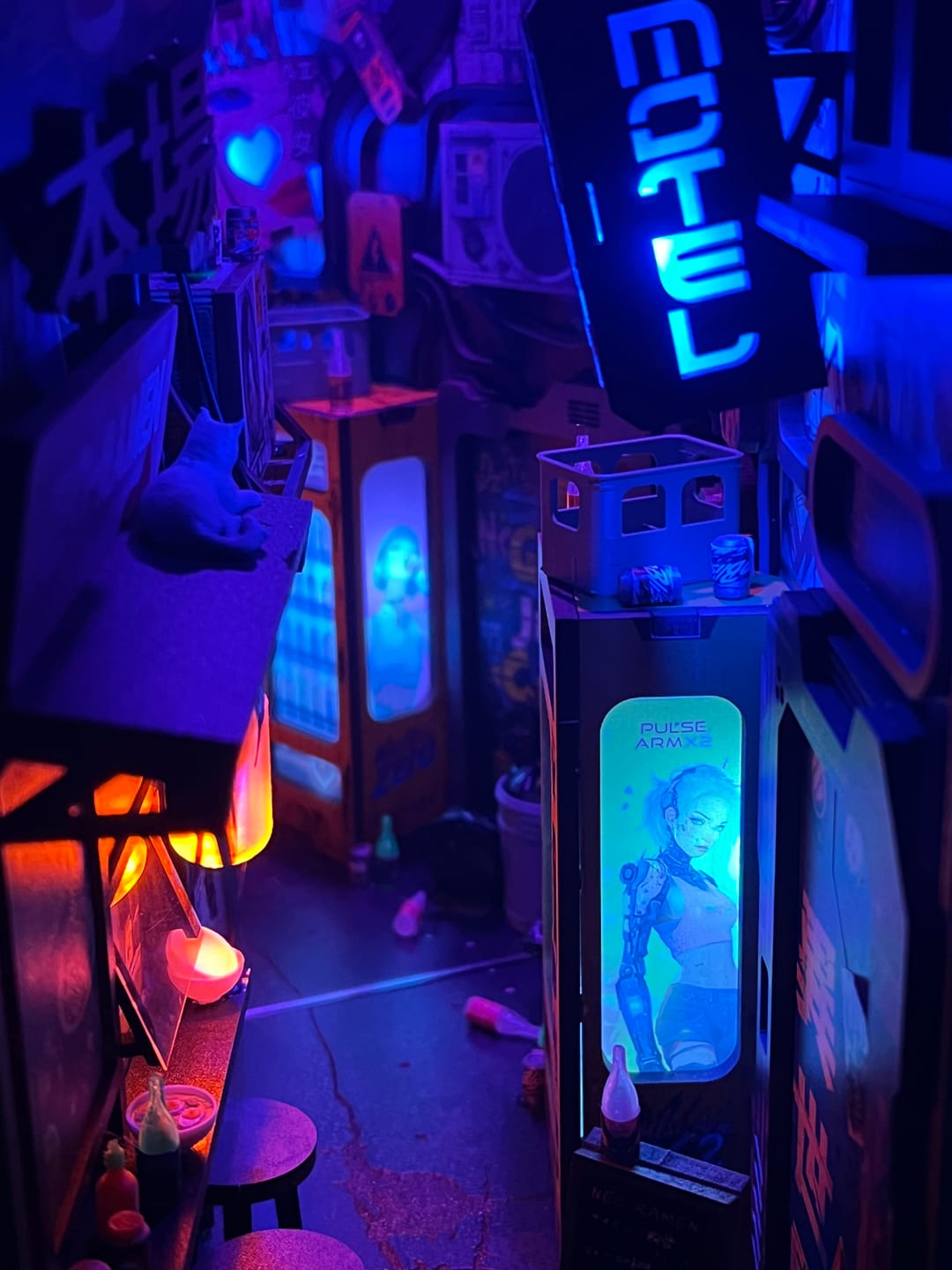 Customer photo review of Neon Ramen MiniAlley Cyberpunk DIY Book Nook Kit, Scale Model Kit,  Japanese Ramen Shop Miniature Scene