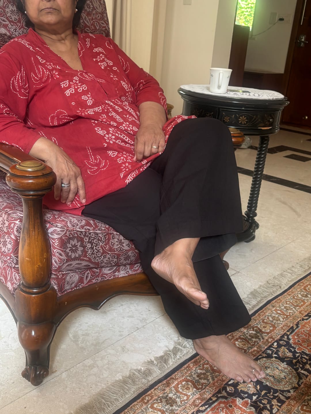Customer photo review of Women Navy Blue Airy Linen Wide Leg Pant