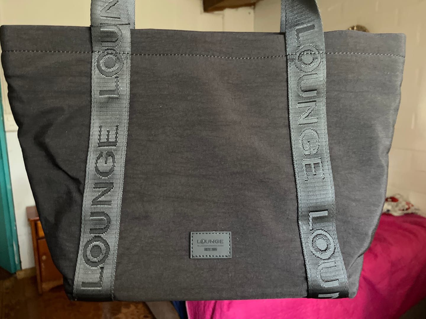 Customer photo review of Cartera De Hombro Daily Nylon