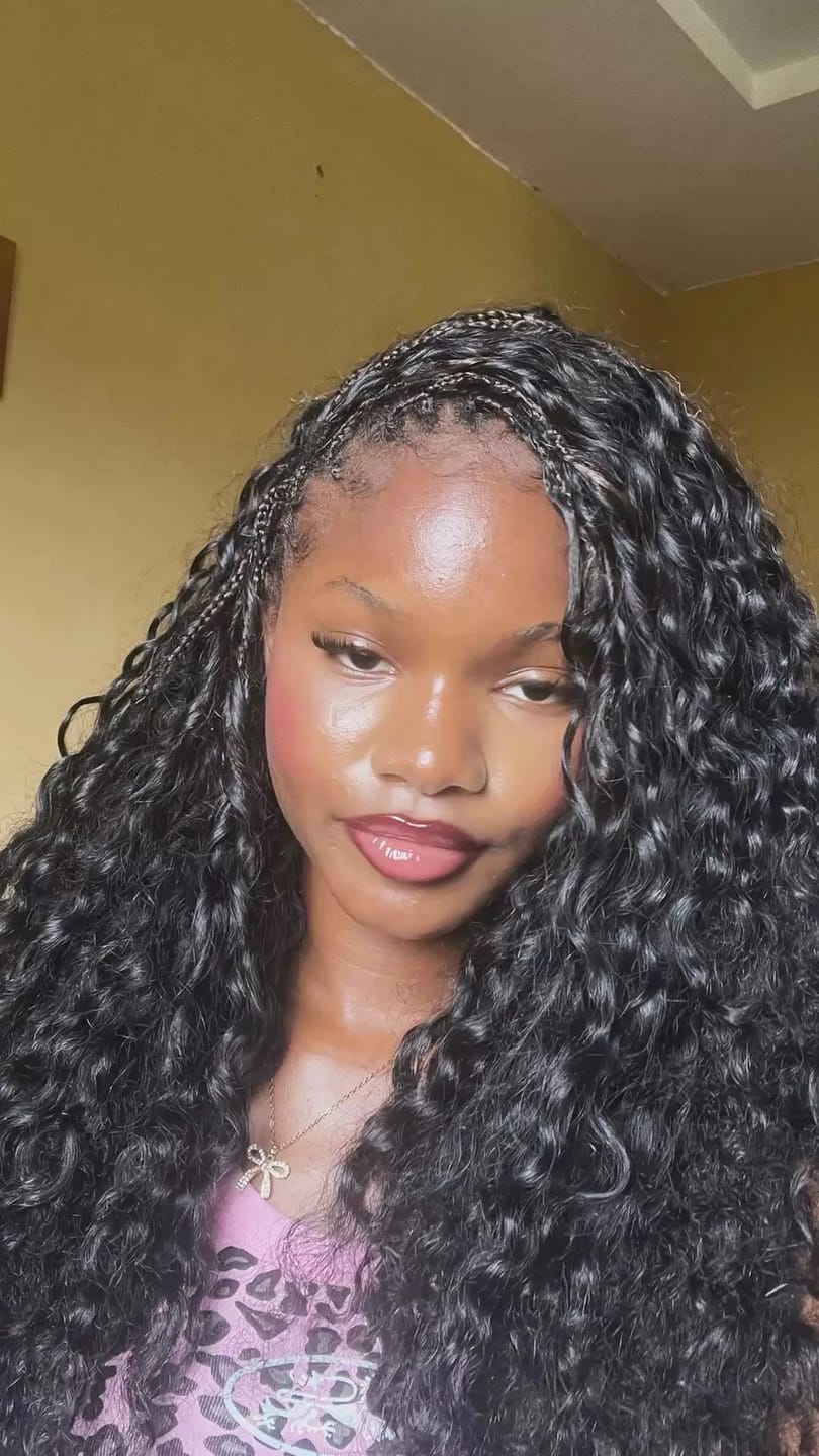 Customer photo review of Wavymy Burmese Curly Feather Crochet Hair Lightweight Miracle Knots Human Hair Extension