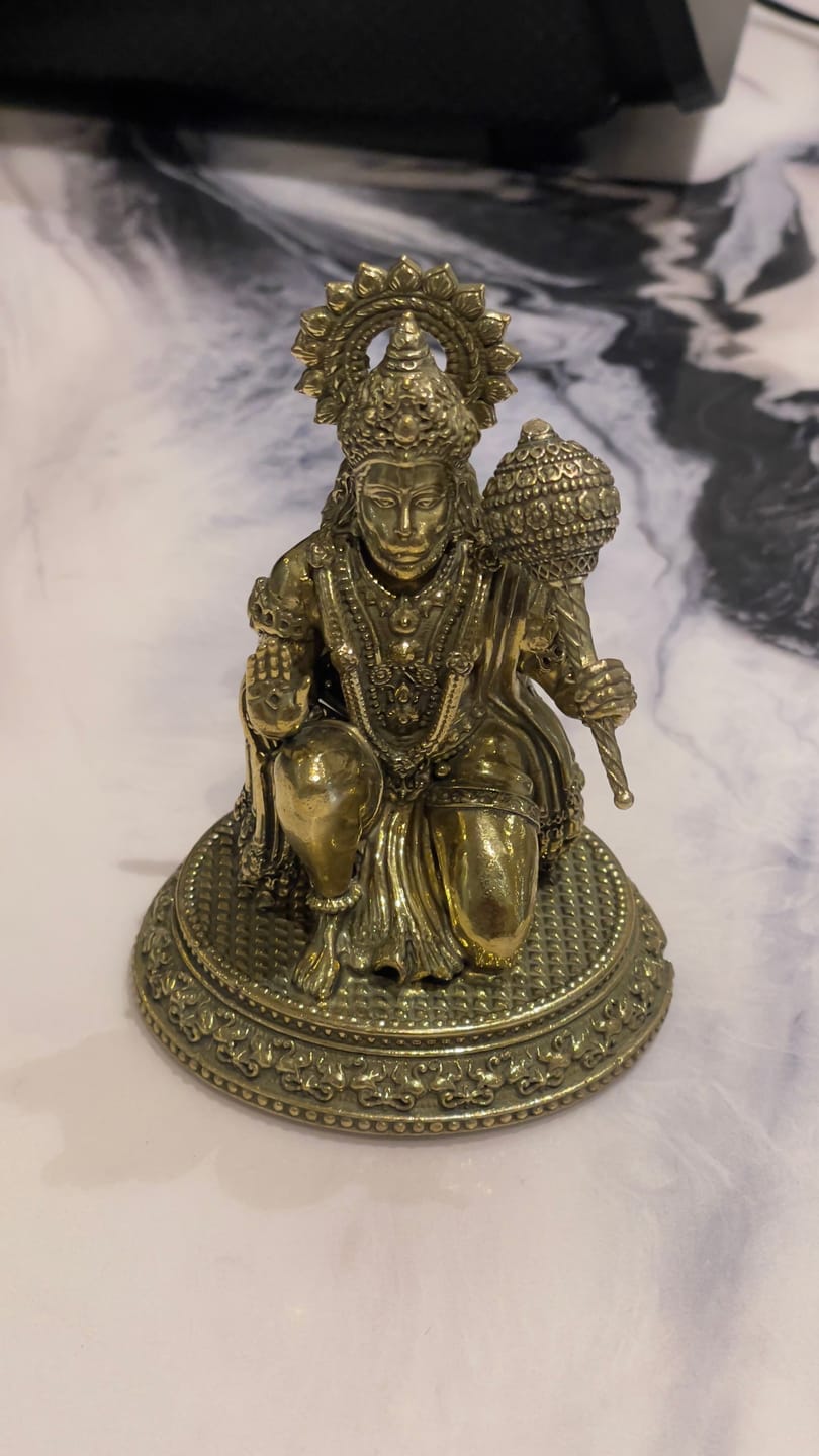 Customer photo review of Hanuman Ji Brass Idol | Vastu Remedy for Strength, Protection & Devotion | 3–4 Inch | 140–210 g