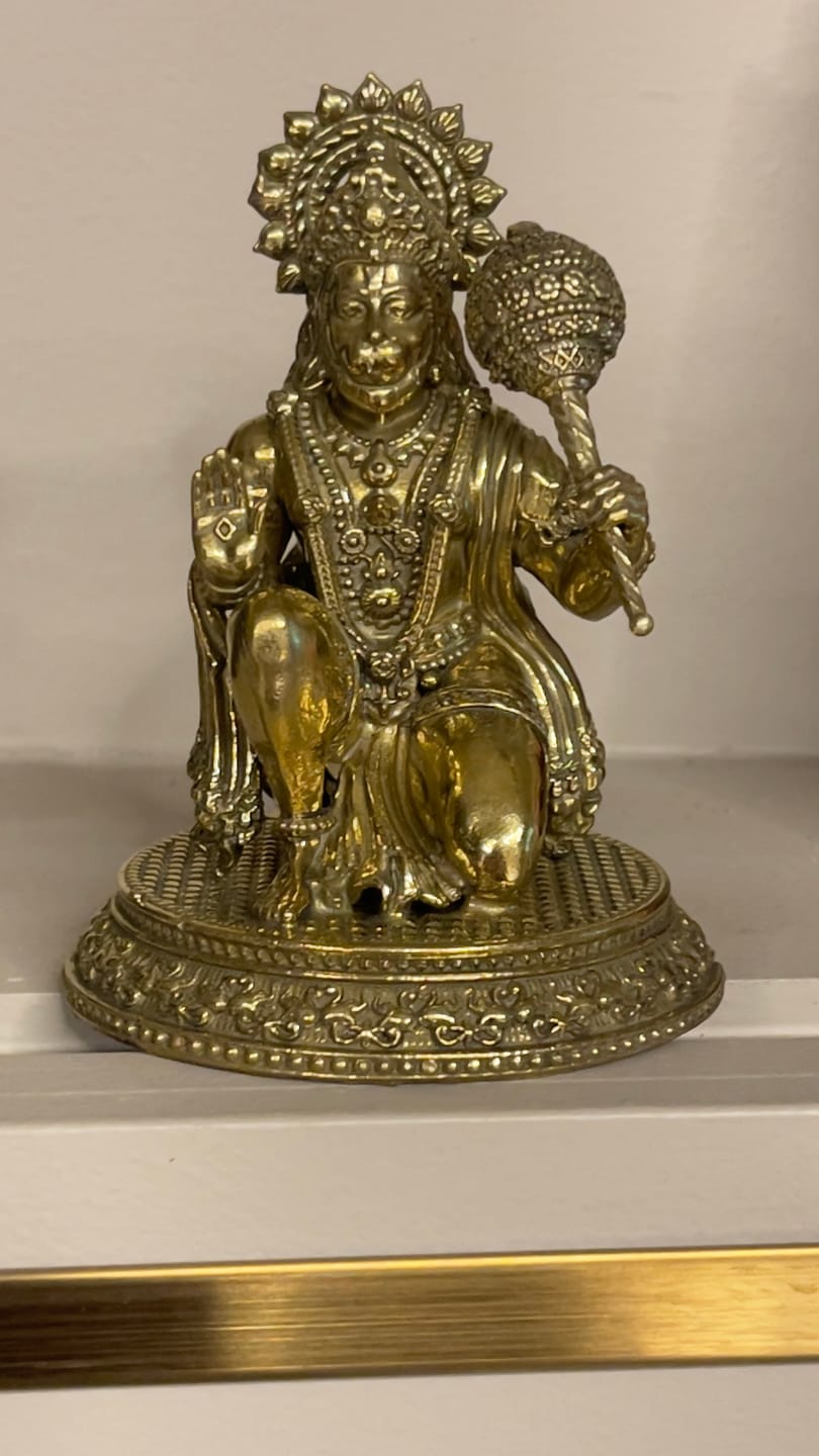 Customer photo review of Hanuman Ji Brass Idol | Vastu Remedy for Strength, Protection & Devotion | 3–4 Inch | 140–210 g