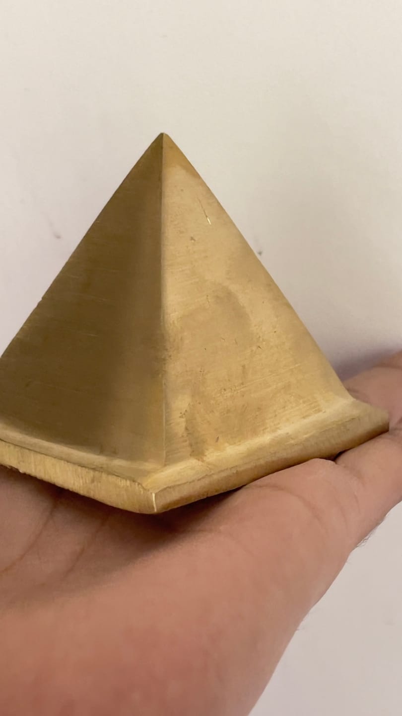 Customer photo review of Solid Brass Pyramid Vastu Remedy for North West Direction Balance, Health, Wealth and Positive Energy Support for Entrance, Kitchen and Home Spaces | 7.6 cm | 600 g