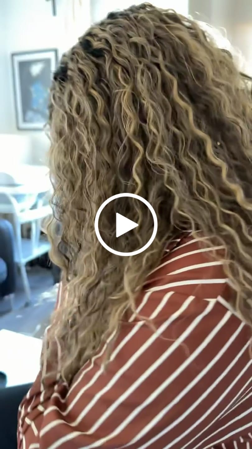 Customer video review of Lina Miel Ombré MT4/27#