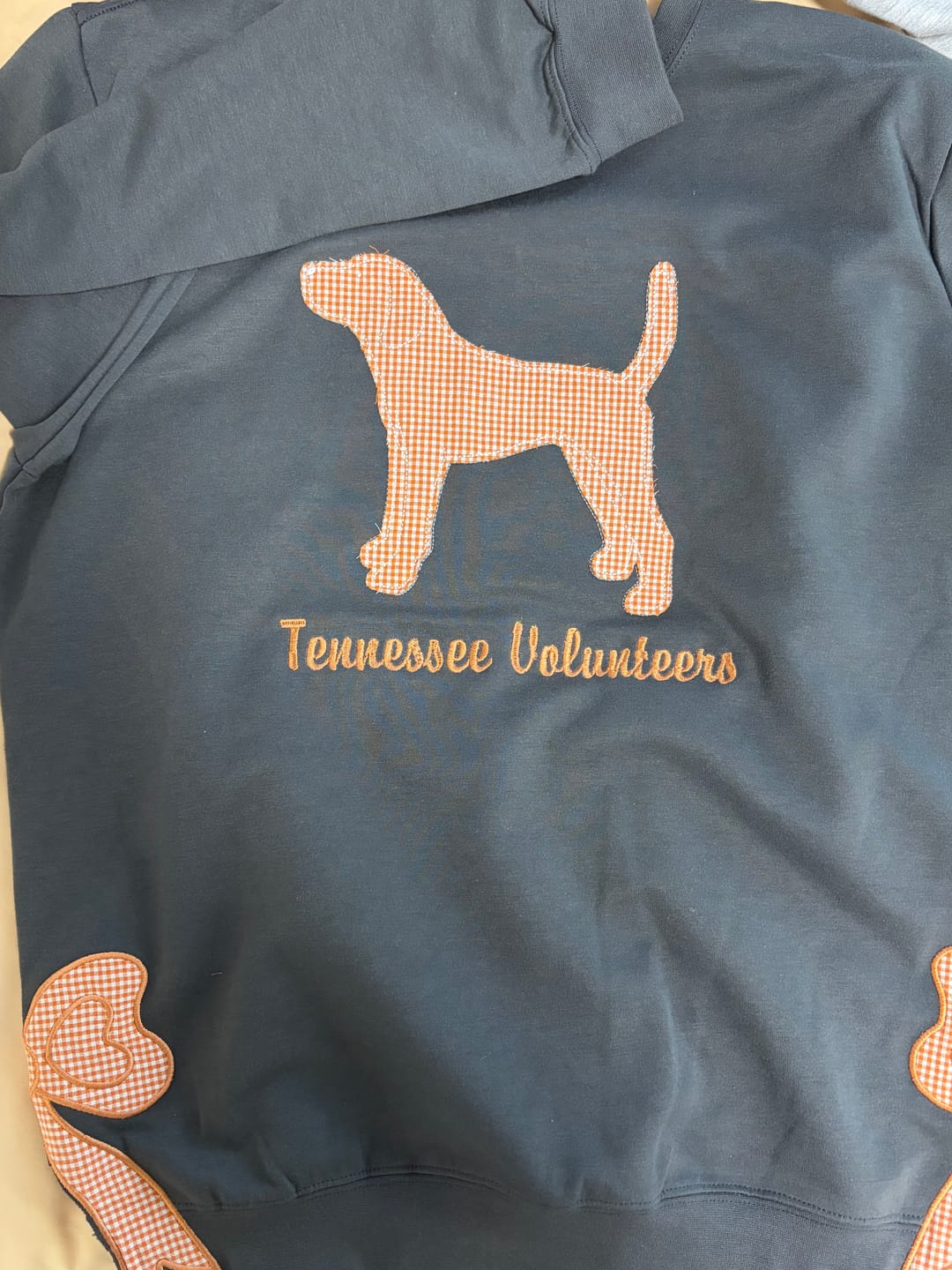 Customer photo review of Custom Tennessee Volunteers Women’s Team Spirit Sweatshirt – Applique Embroidered Side Bow Pullover