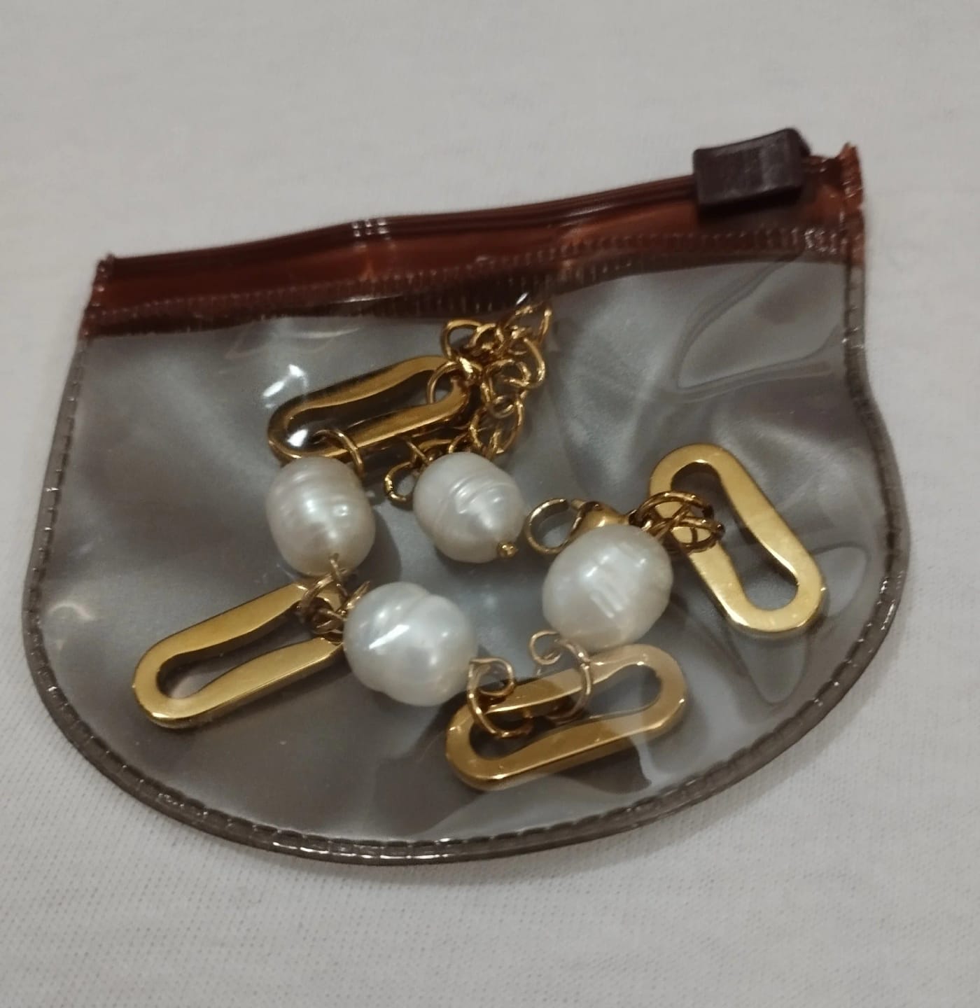 Customer photo review of Elegant Pearl Chain Bracelet
