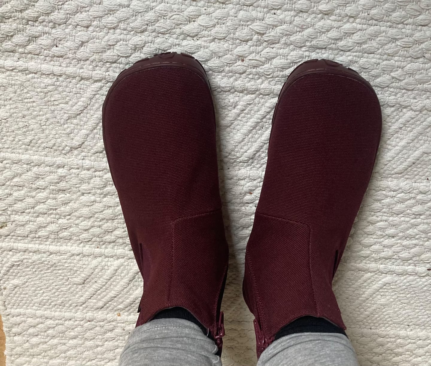 Customer photo review of Vaistoa Kajo 2 | Barefoot Chelsea Boots