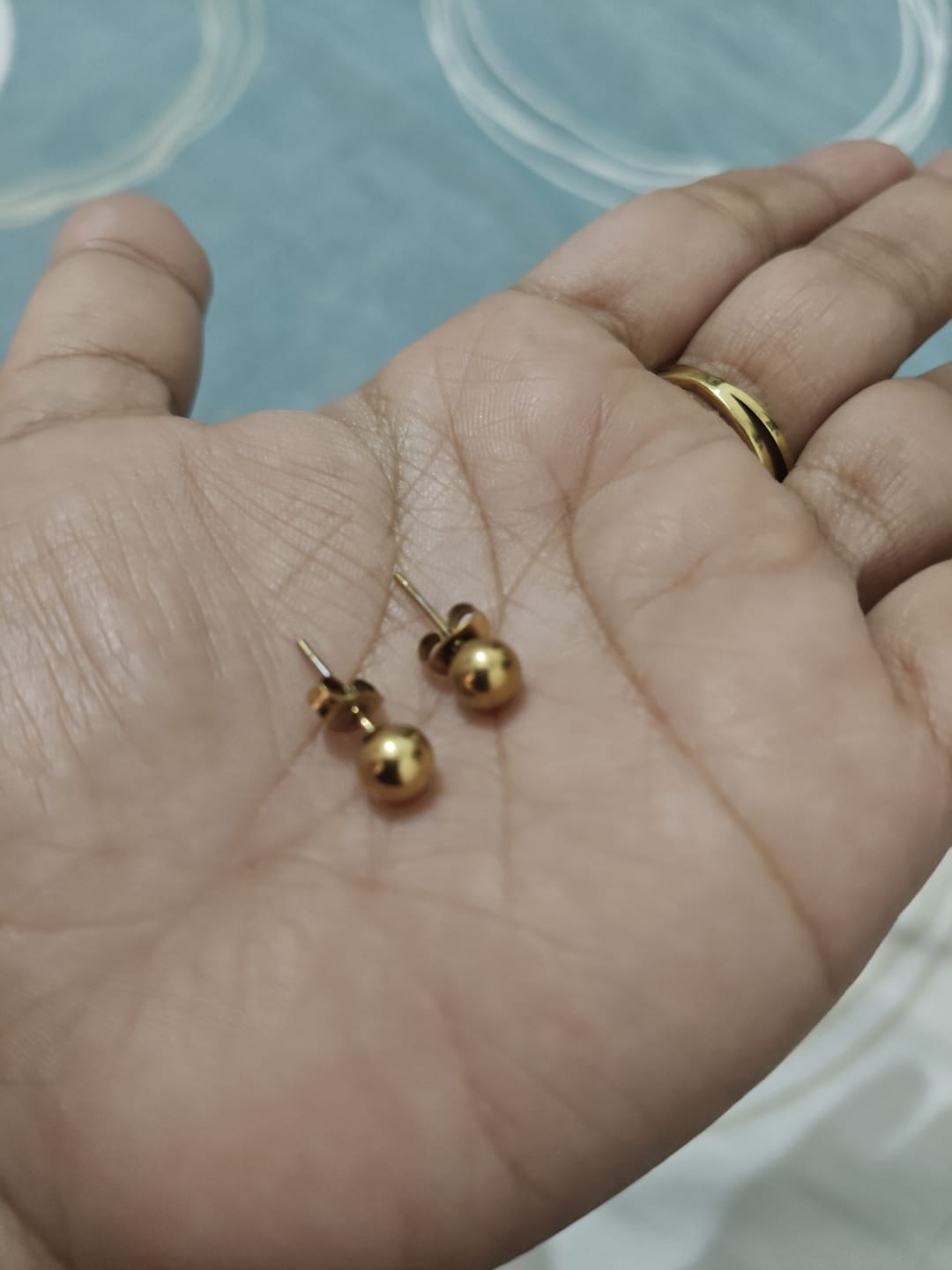 Customer photo review of Plain Ball Stud Earrings