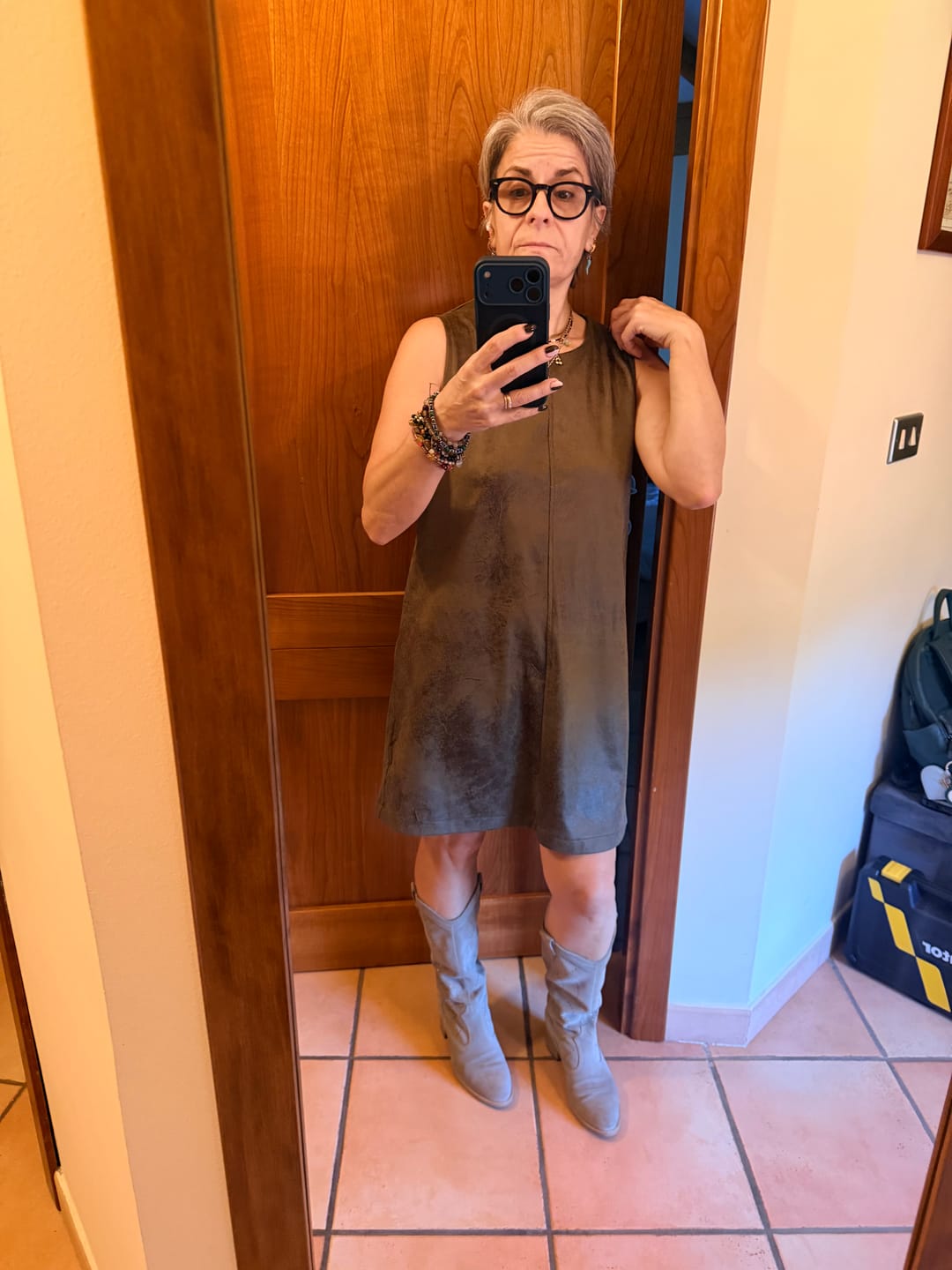 Customer photo review of VESTITO BRUNILDE MILITARE