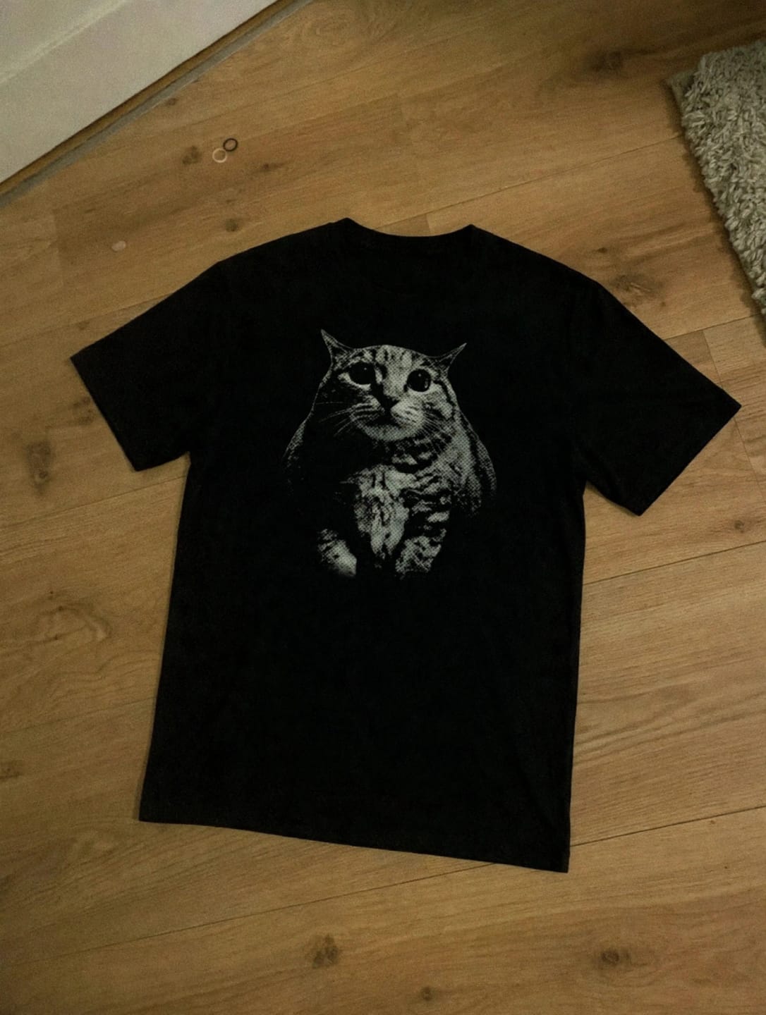Customer photo review of Polera Gato Waton — (unisex, negra)