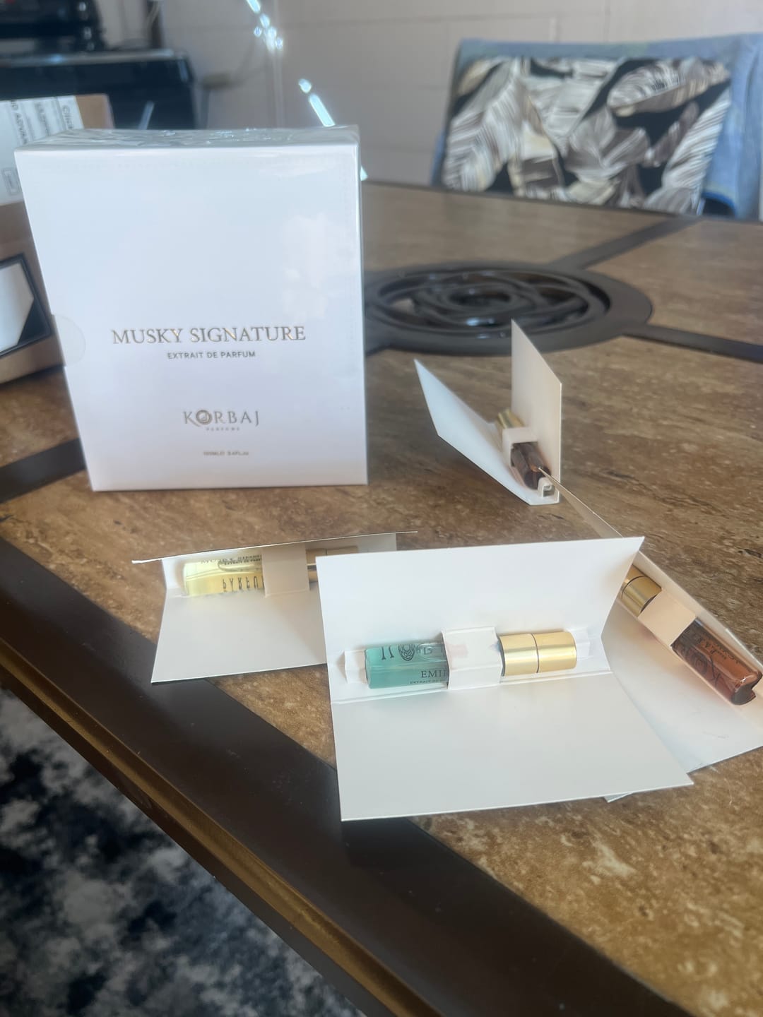 Customer photo review of 🎁 FREE Korbaj Discovery Perfume Sample Set – 4 pcs (20ml)