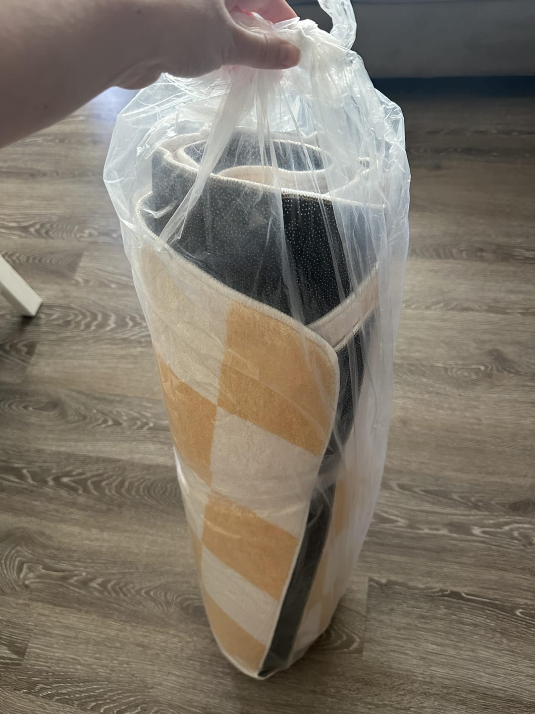 Customer photo review of Yellow Wavy Checkered Rug
