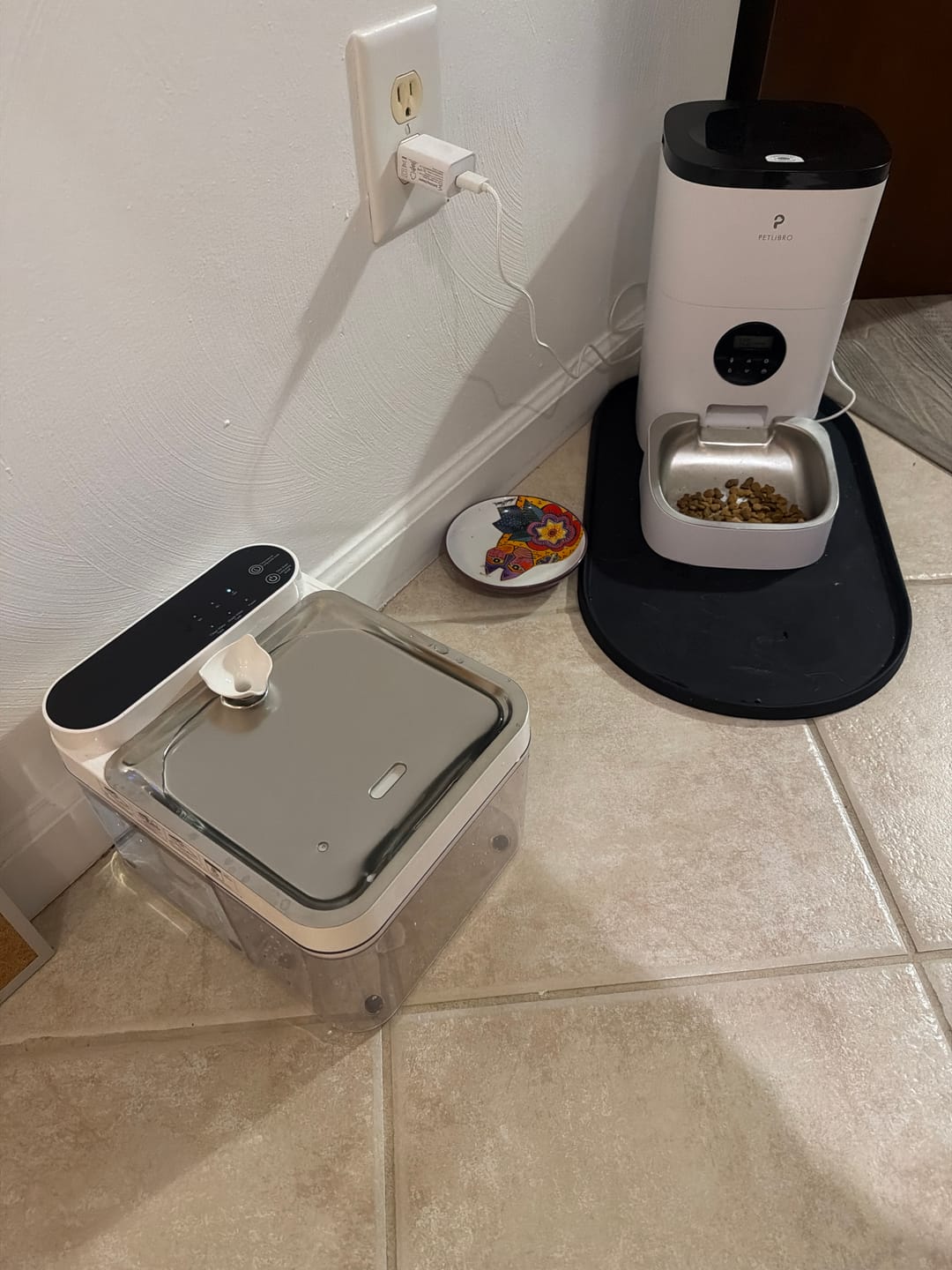 Customer photo review of Purestream AquaOne - Automatic Cat Fountain