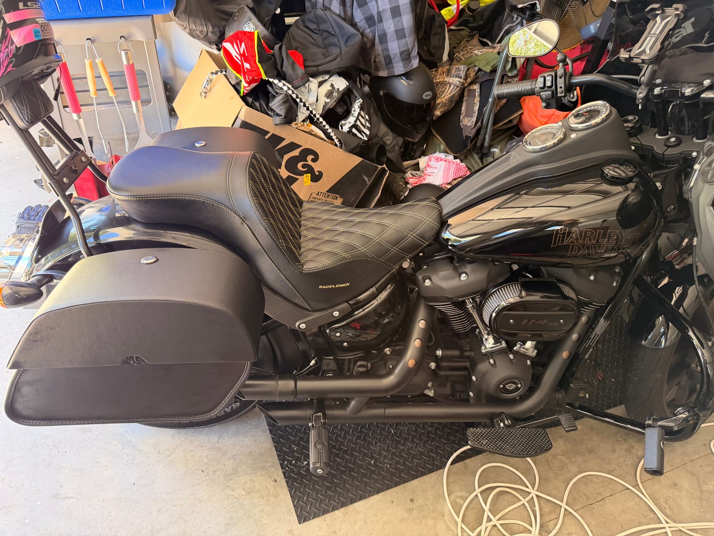 Customer photo review of 28L - Panzer Medium Quick Mount Leather Saddlebags For Harley Softail Low Rider S FXLRS