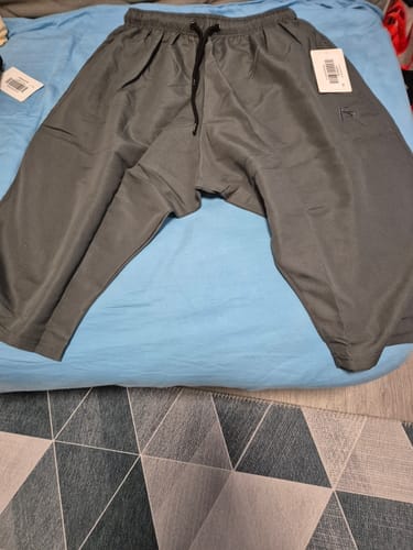 Customer photo review of Halal Zwembroek Grijs van Aboe Safiya
