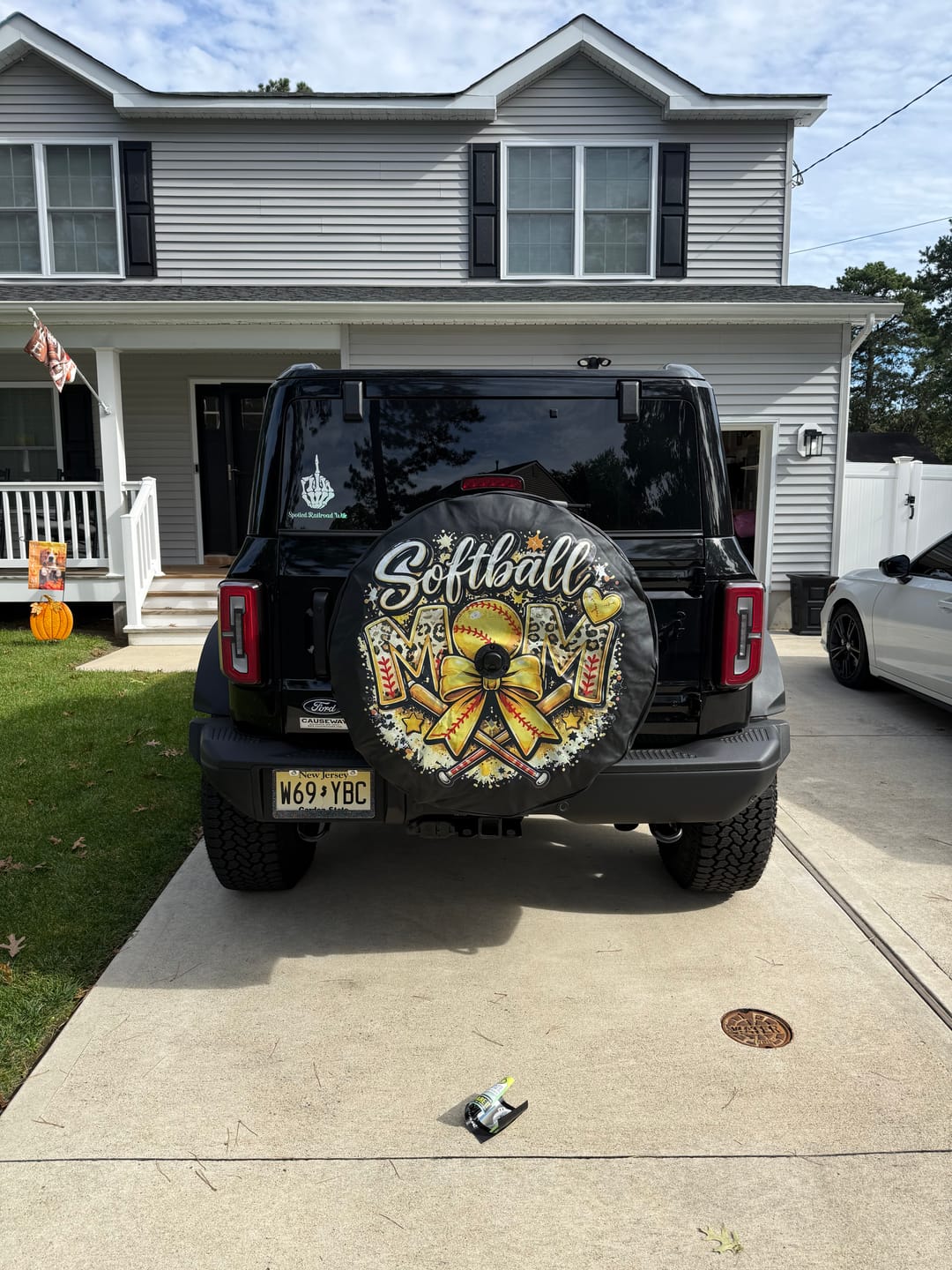 Customer photo review of CUSTOM Ford Bronco Tire Cover