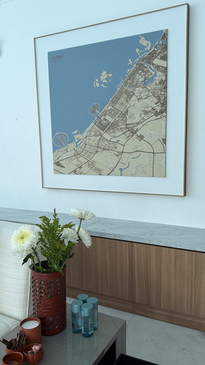 Customer photo review of Abu Dhabi Map Handmade Painting 140x140 cm PCA-007-Abu Dhabi