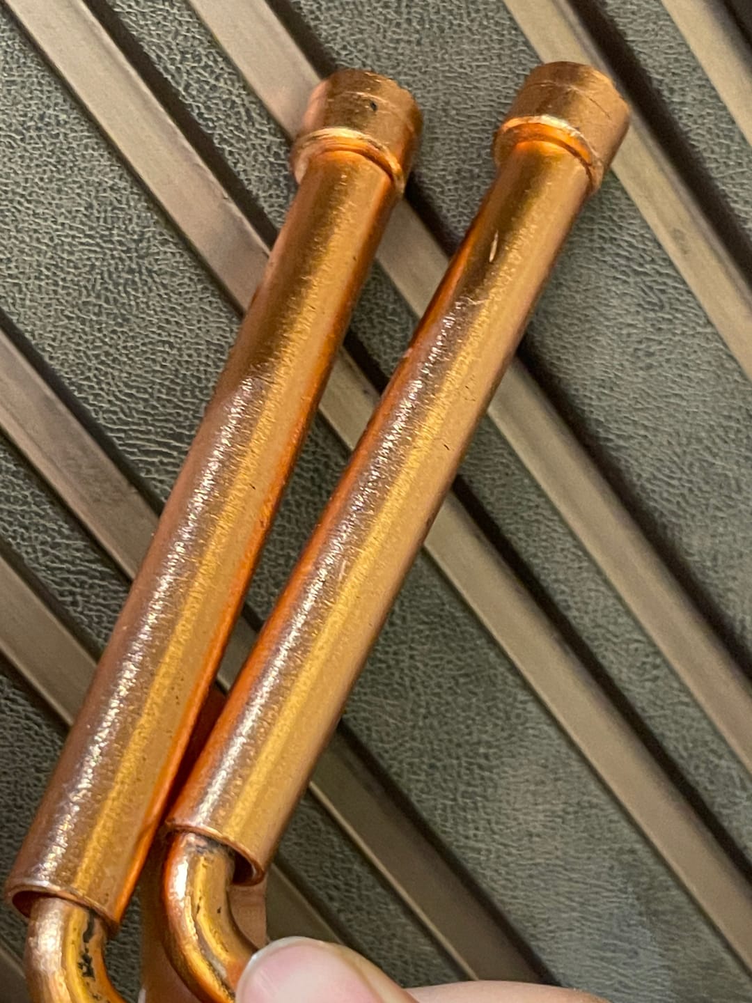 Customer photo review of Copper Dowsing Rod Pair – Vastu Remedy for Aura Energy Checking with Metal Handle | Ideal for Feng Shui & Vastu Scanning | Pair Set | 26 x 14 x 1 cm