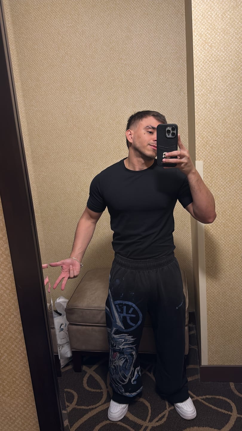 Customer photo review of 2004 - Yu-Gi-Oh!® Sweats