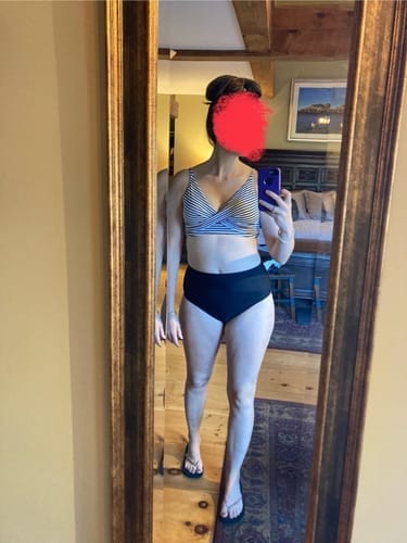 Customer photo review of Emoswim - V-Neck High Waist Bikini