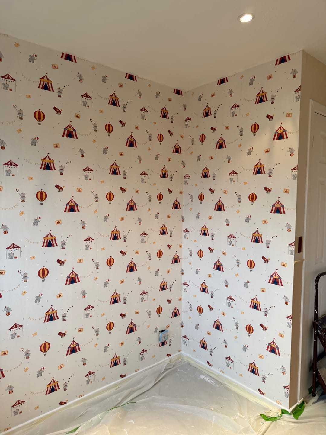 Customer photo review of Casey - Little Circus Elephant Wallpaper