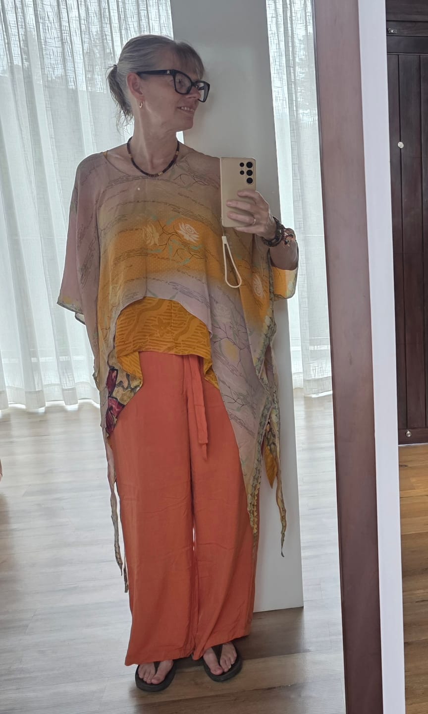 Customer photo review of Aurora Silk Top L/XL (13090)